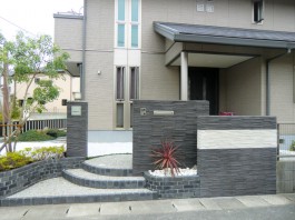 福岡県古賀市　M様邸　新築外構　門まわり　アプローチ　施工例　デザイン