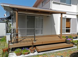 福岡県太宰府市T様邸ウッドデッキ+テラス・屋根のあるガーデンデザイン。