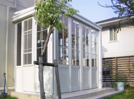 福岡県大野城市T様邸ガーデンルーム施工例。ガーデンルームのあるお庭のデザインです。