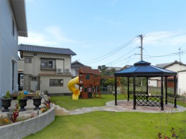 福岡県大野城市のお庭・ガーデン工事。子どもが安全に楽しく遊べる癒しのガーデン例。