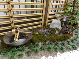 福岡県太宰府市の和風・和モダンな庭・ガーデン工事例。テラス囲いと心和むガーデン。