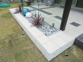 福岡県古賀市　Ｍ様邸　サンルーム　ガーデンルーム　　ガーデン　　テラス　施工例　デザイン