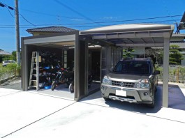 福岡県福津市ガレージ・シャッターとカーポートを連結させたエクステリアデザイン工事。