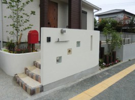 福岡県春日市A様邸新築外構施工例。シンプル・ナチュラル・おしゃれな外構デザイン。