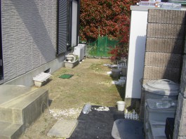 福岡県春日市のテラス屋根付きの庭・ガーデン工事前。使いやすいお庭。坪庭で和む。