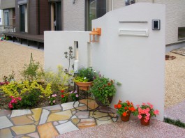 福岡県糸島市の玄関アプローチが素敵な新築外構工事。
