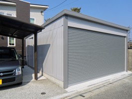 福岡県飯塚市の戸建新築外構工事です。車庫にはカーポートとガレージを施工。